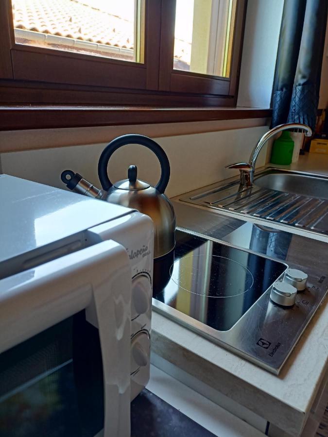 Vite Dipinte 1 Bilocale In Langa Apartment Novello Luaran gambar