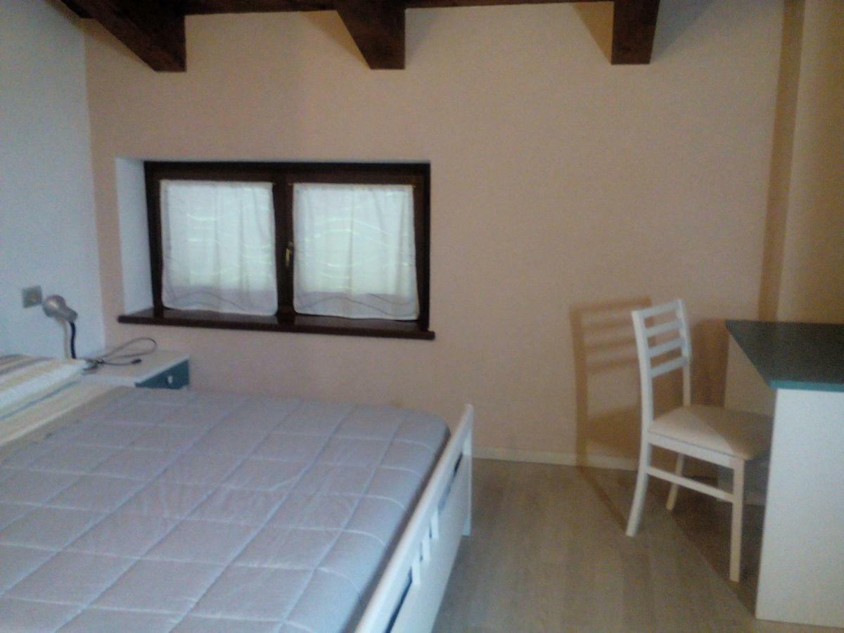 Vite Dipinte 1 Bilocale In Langa Apartment Novello Luaran gambar