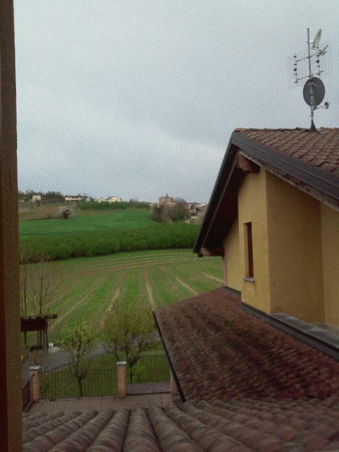 Vite Dipinte 1 Bilocale In Langa Apartment Novello Luaran gambar
